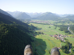 au-dessus de la vallée