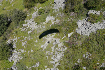 ombre du parapente en vol