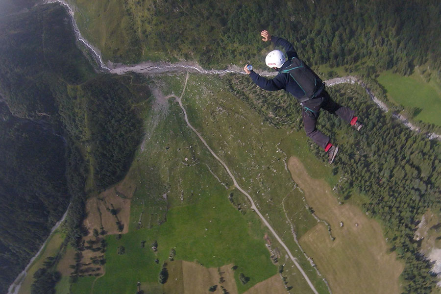 autolargage parapente / parachute Emmanuel Bernard